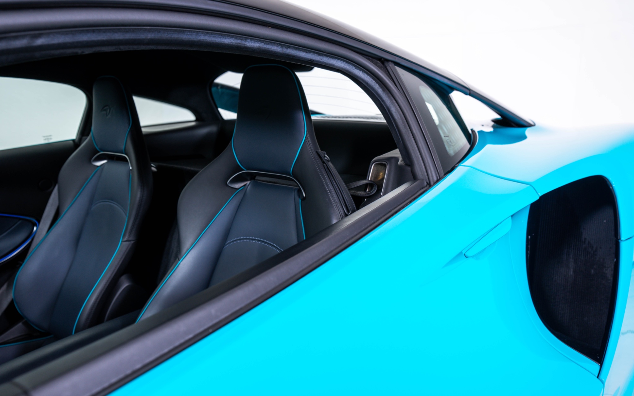 2023 McLaren Artura, photo 11