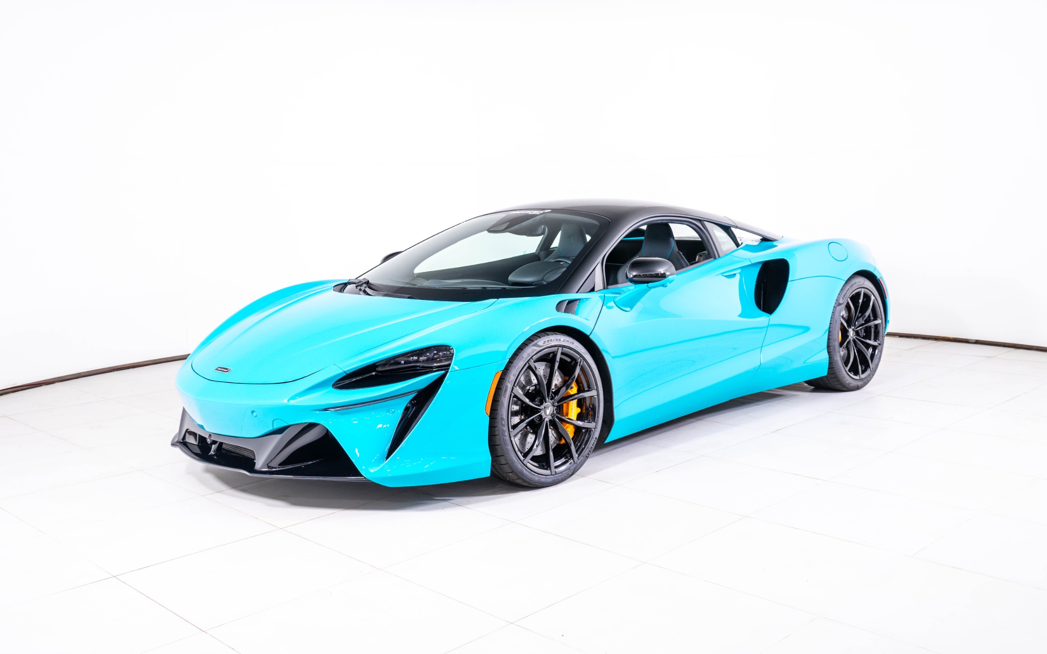 2023 McLaren Artura, photo 7