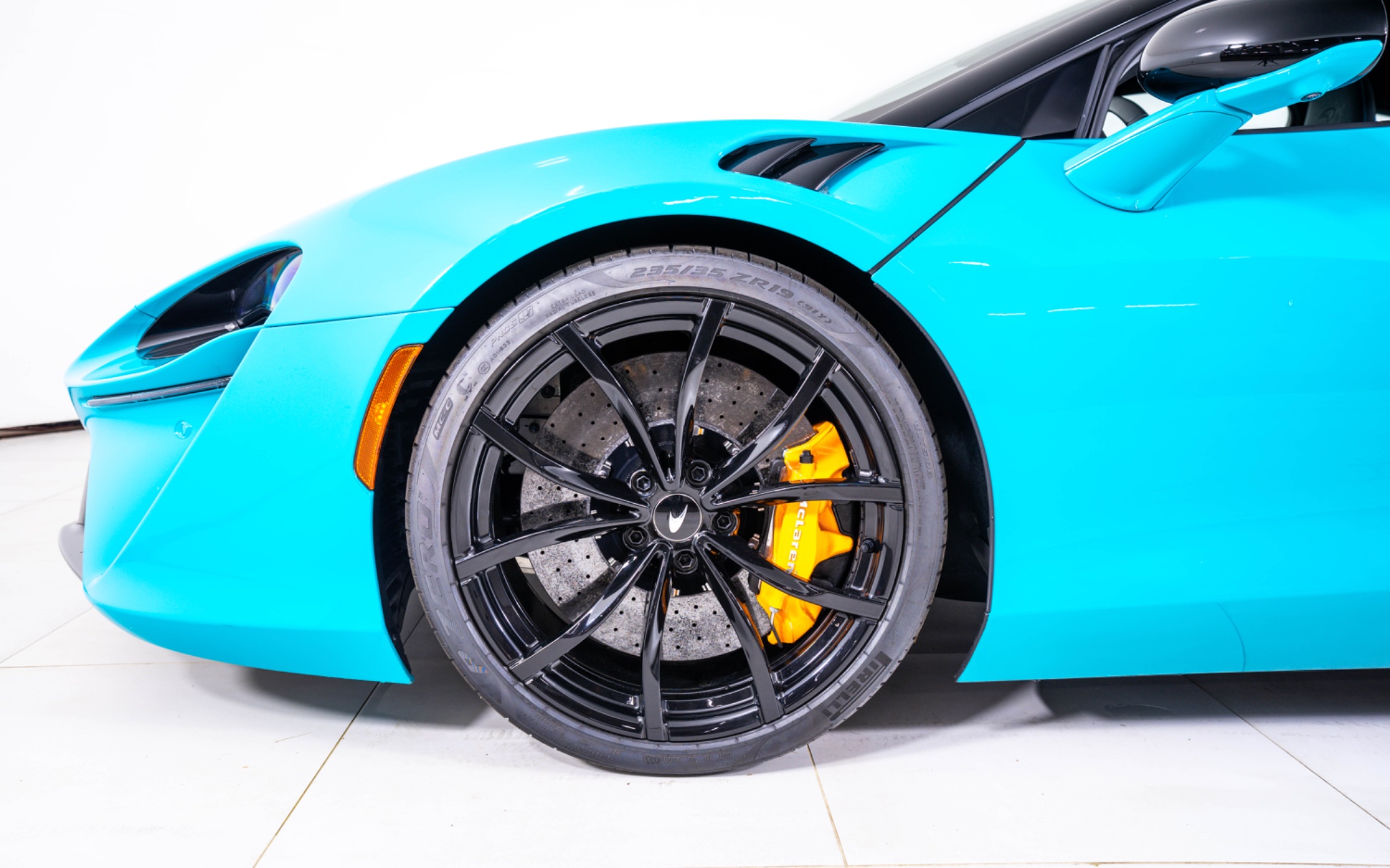 2023 McLaren Artura, photo 6
