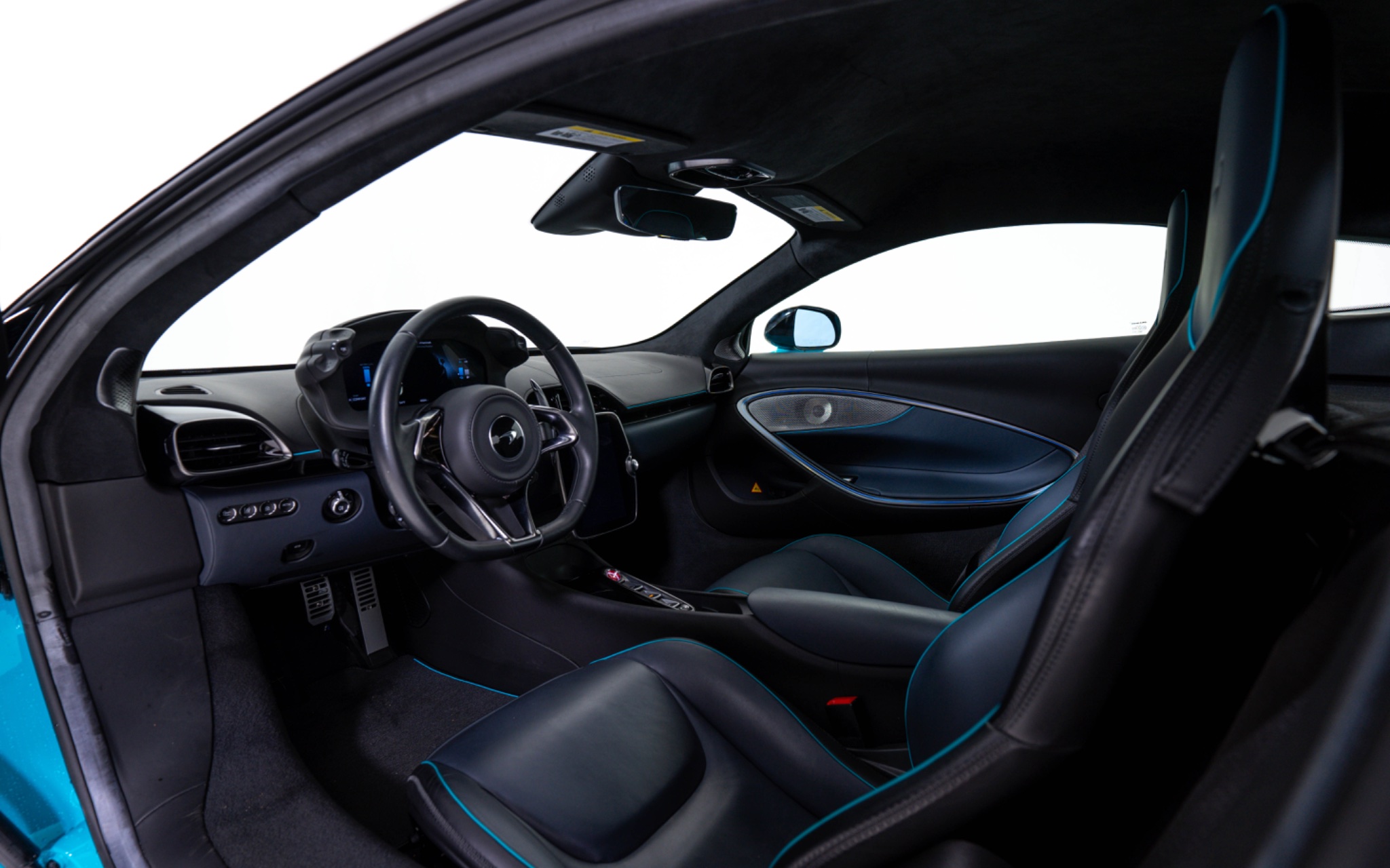 2023 McLaren Artura, photo 8